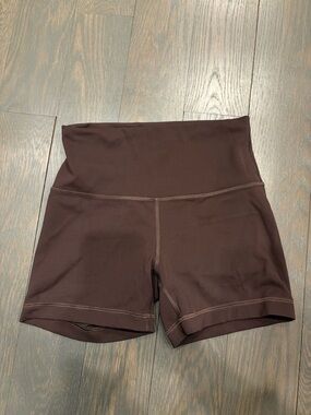 Lululemon Wunder Train High-Rise Short 4" Espresso Size 6